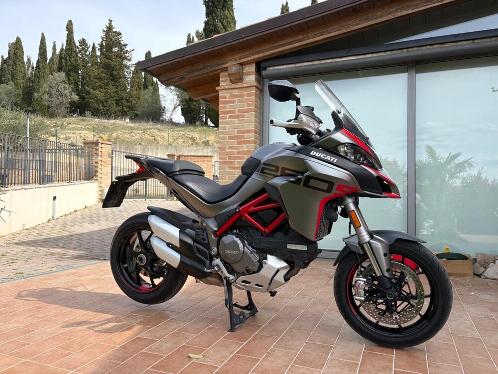 Ducati Multistrada 1260 S Grand Tour (2020) (9)
