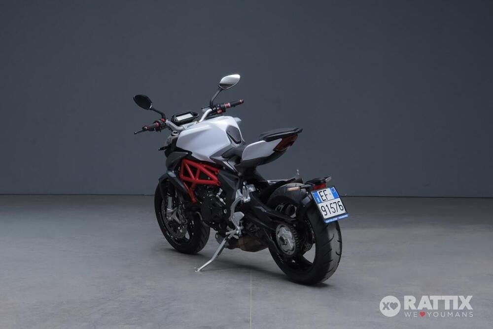 MV Agusta Brutale 800 (2012 - 15) (5)