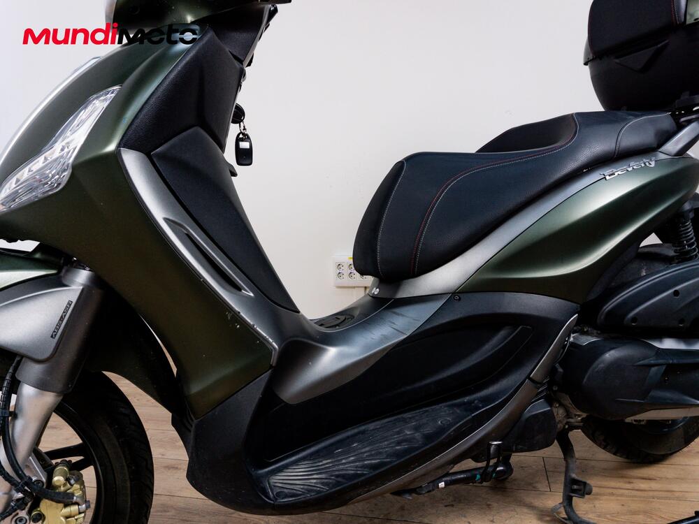 Piaggio Beverly 350 SportTouring ie ABS (2011 - 17) (9)
