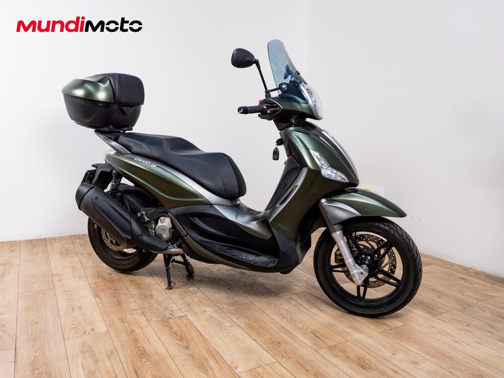 Piaggio Beverly 350 SportTouring ie ABS (2011 - 17) (2)