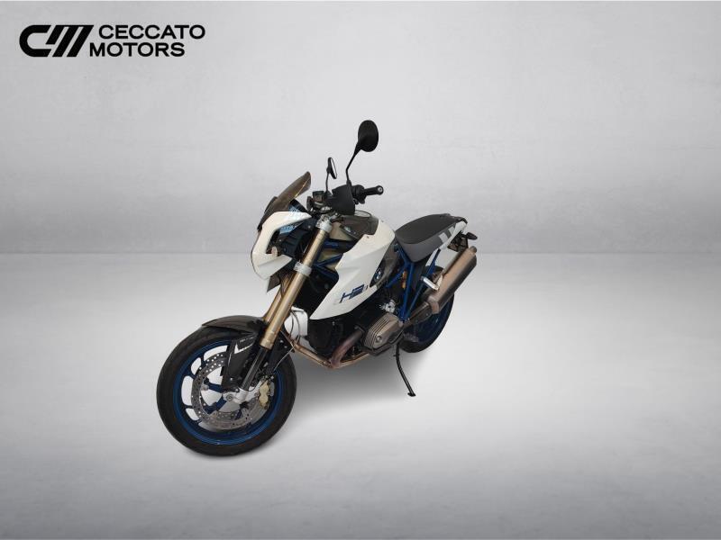 Bmw HP2 Megamoto (11)