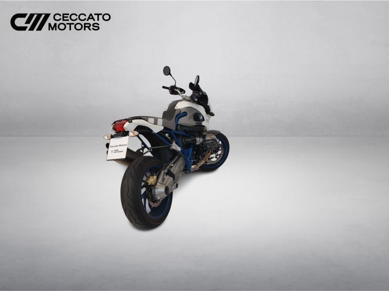 Bmw HP2 Megamoto (6)