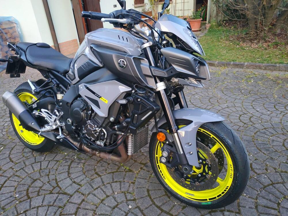 Yamaha MT-10 ABS (2016 - 17) (5)
