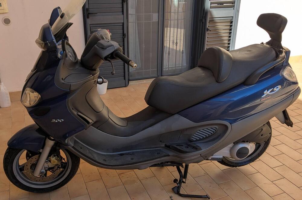 Piaggio x9 200 (3)