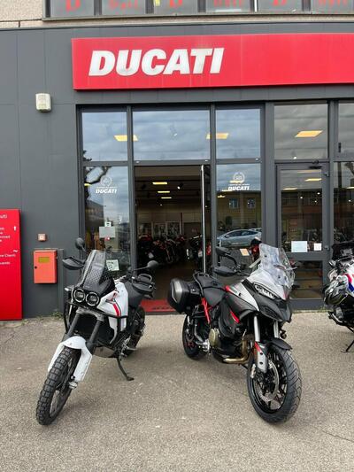 Ducati Multistrada V4 S Grand Tour (2024) usata