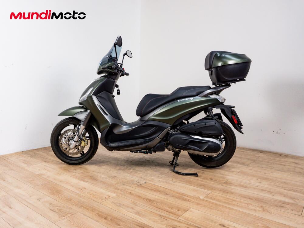 Piaggio Beverly 350 SportTouring ie ABS (2011 - 17) (6)