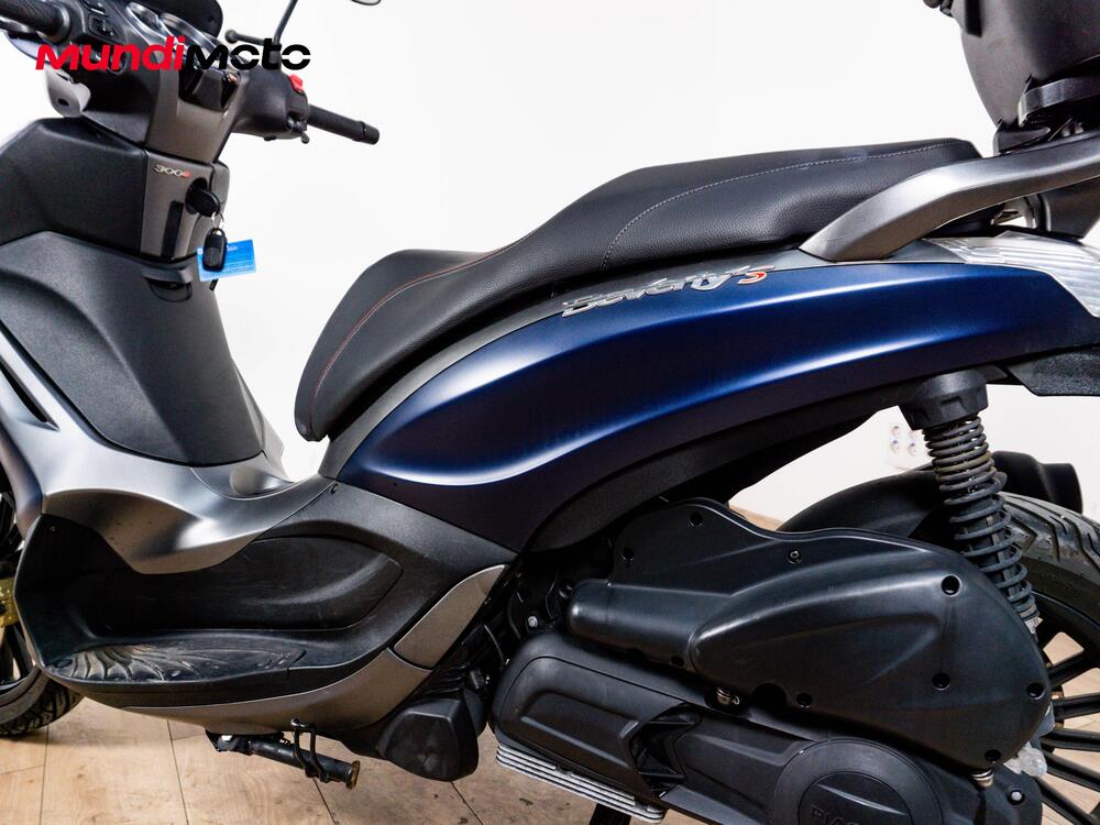 Piaggio Beverly 350 SportTouring ie (2011 - 15) (7)