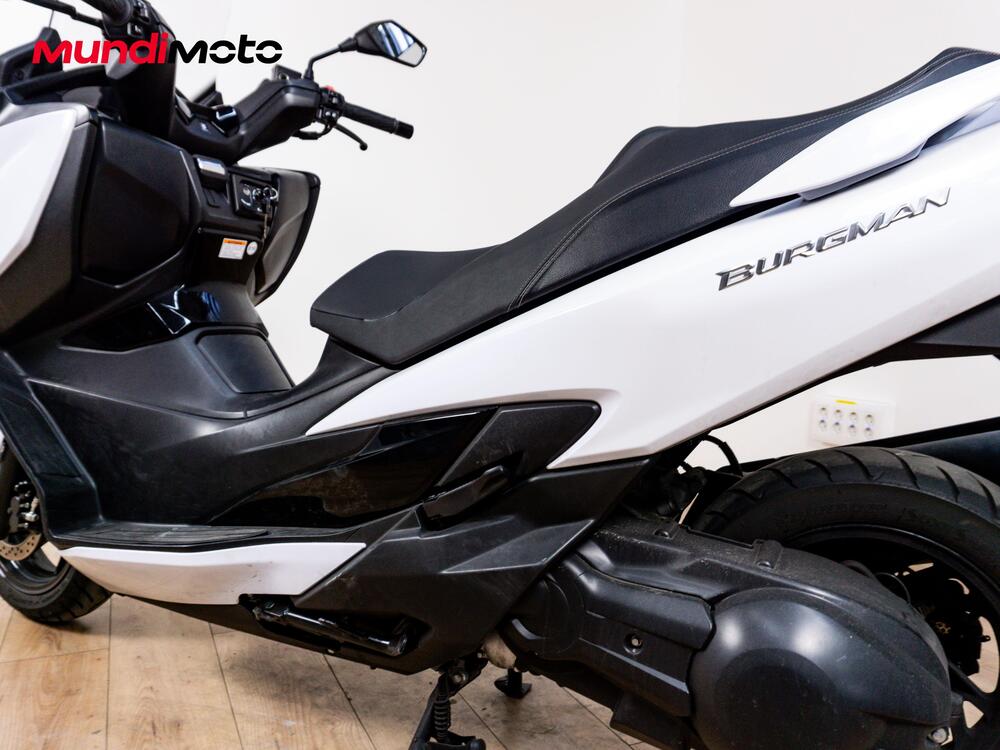 Suzuki Burgman 400 (2022 - 24) (10)