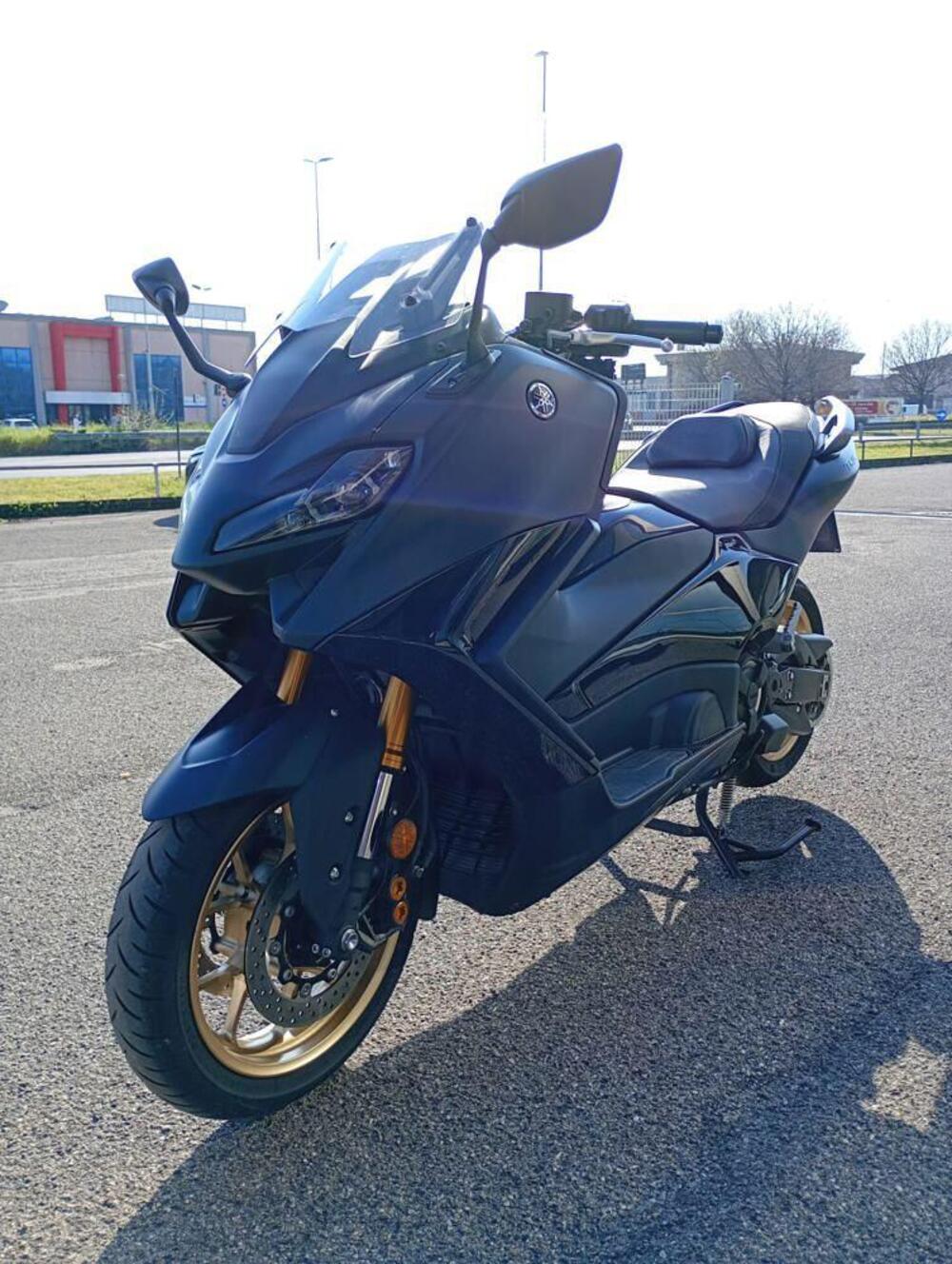 Yamaha T-Max 560 Tech Max (2022 - 24) (2)