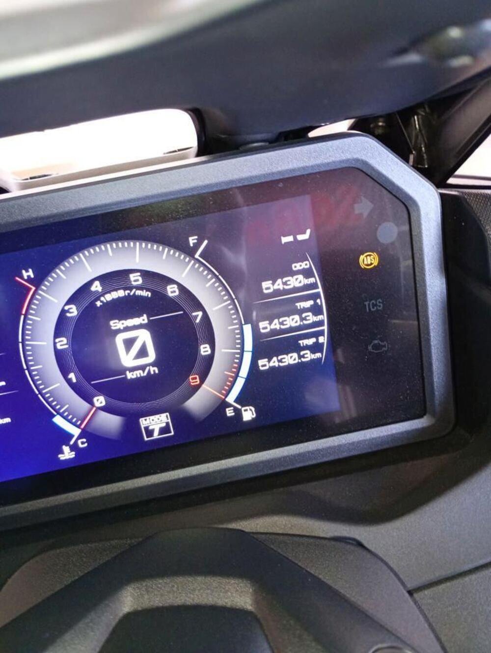 Yamaha T-Max 560 Tech Max (2022 - 24) (8)