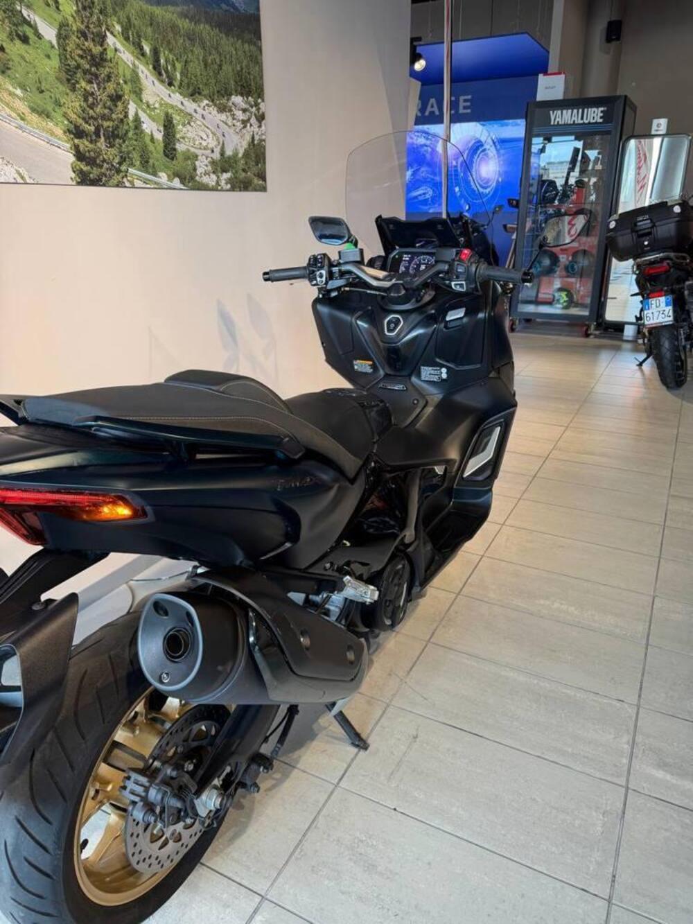 Yamaha T-Max 560 Tech Max (2022 - 24) (10)
