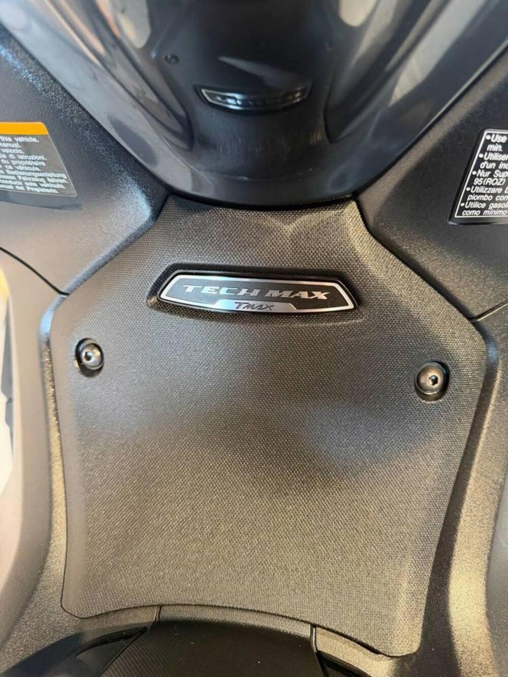 Yamaha T-Max 560 Tech Max (2022 - 24) (8)