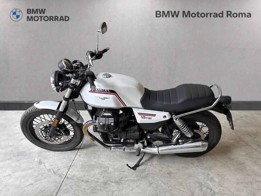 Moto Guzzi V7 850 Stone Special Abs (2021)