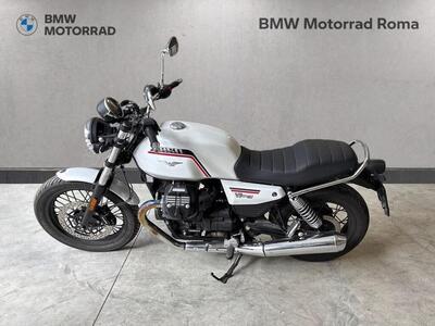 Moto Guzzi V7 850 Stone Special Abs (2021) usata