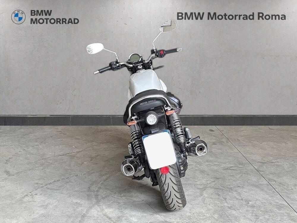 Moto Guzzi V7 850 Stone Special Abs (2021) (4)