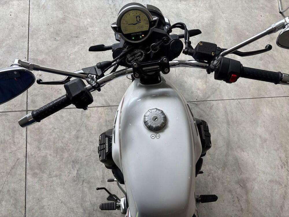Moto Guzzi V7 850 Stone Special Abs (2021) (7)