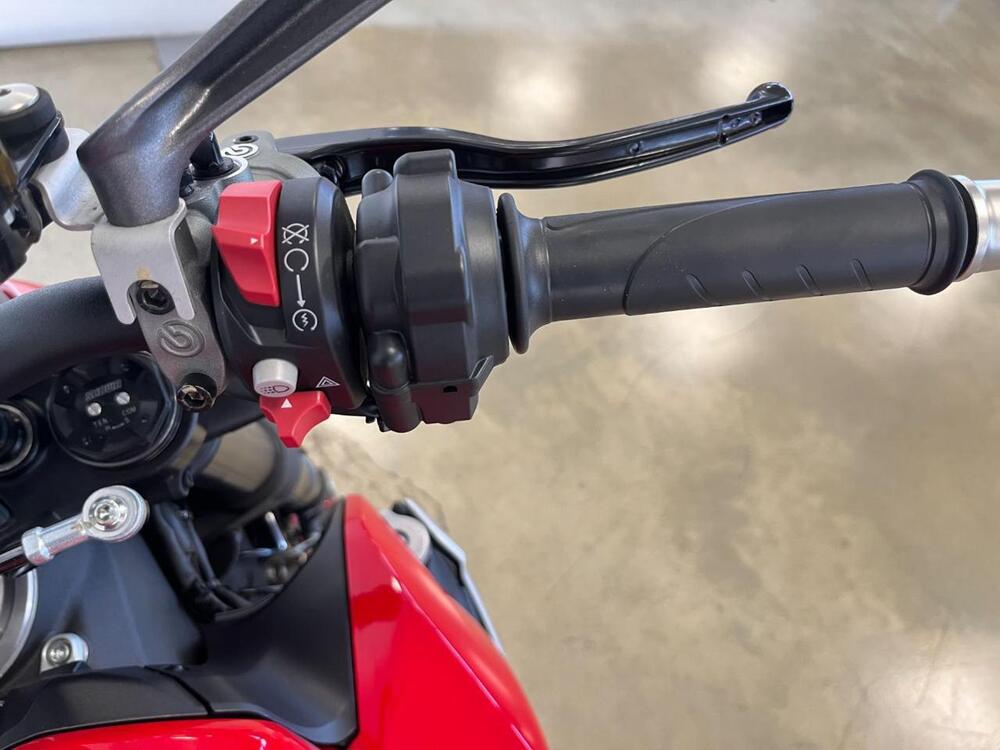 Ducati Streetfighter V2 (2022 - 24) (11)