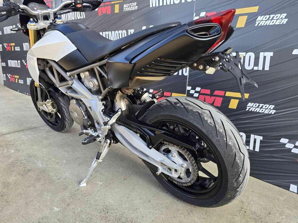 Aprilia Dorsoduro 750 (2009 - 14) (5)