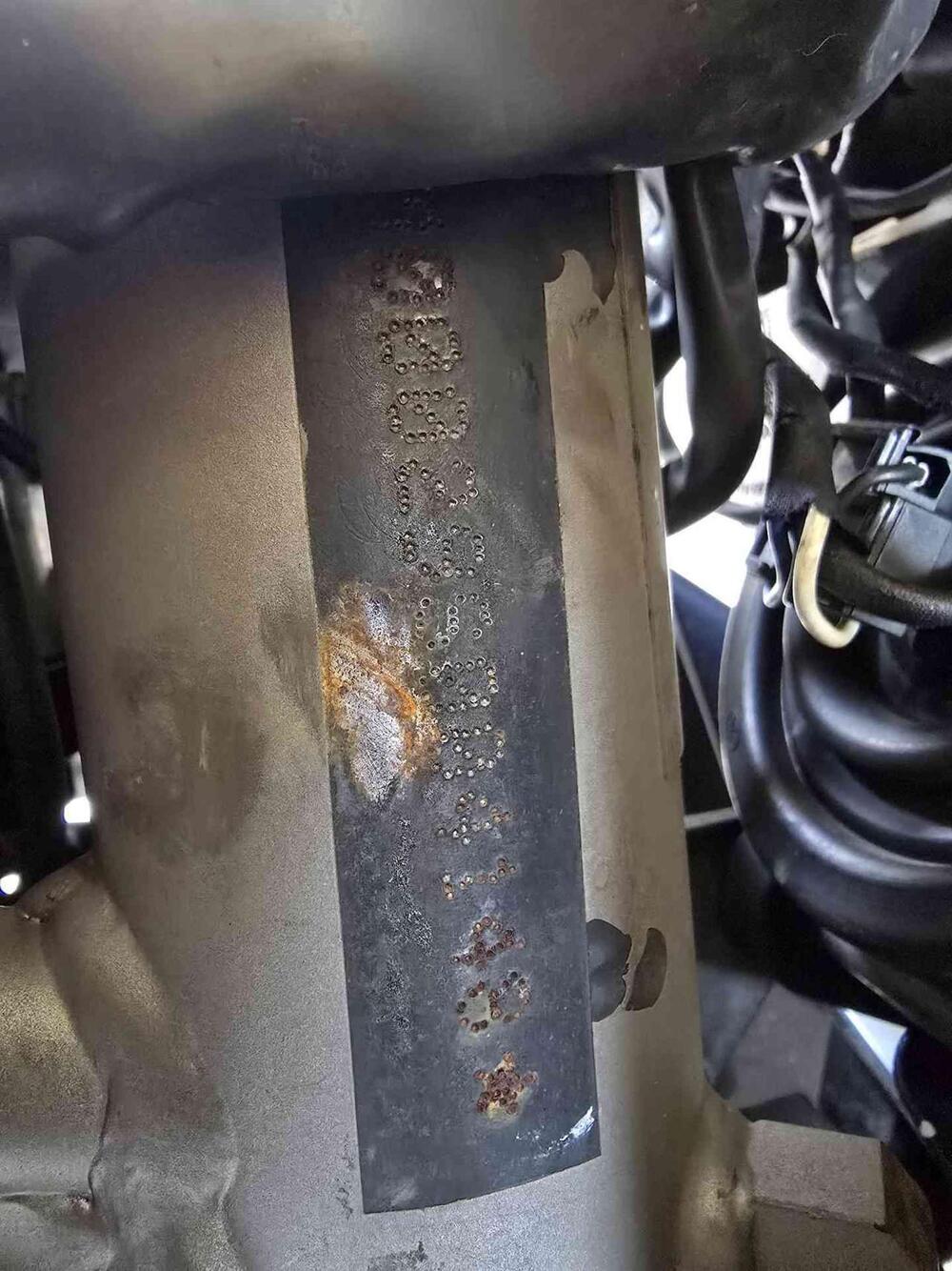 Aprilia Dorsoduro 750 (2009 - 14) (15)