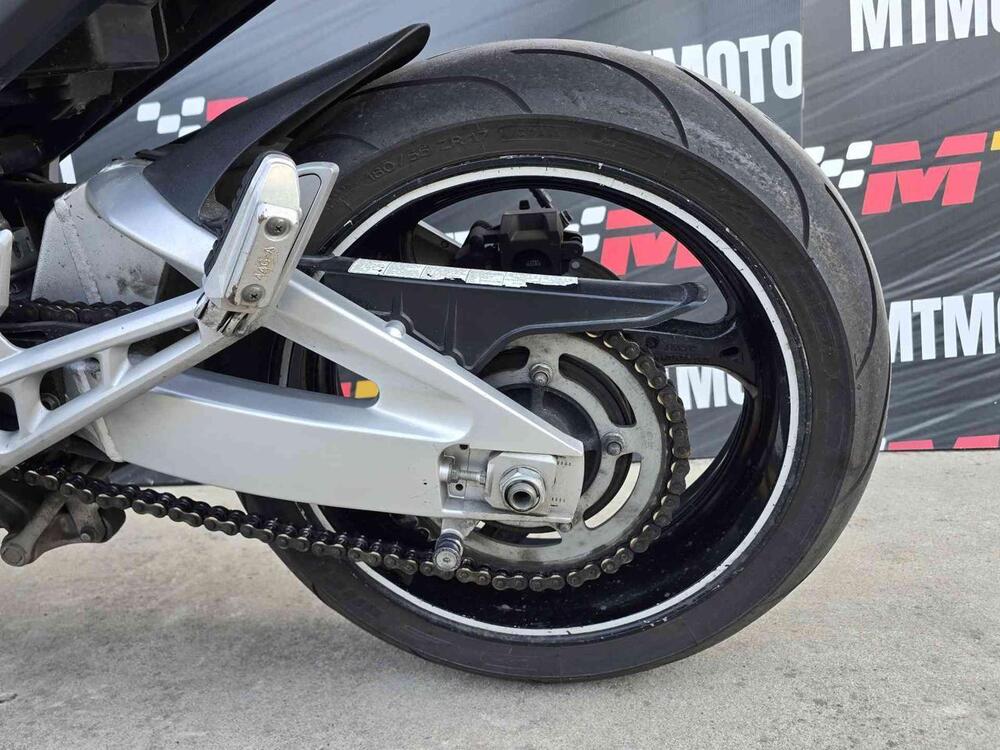 Suzuki GSR 600 (2006 - 11) (12)