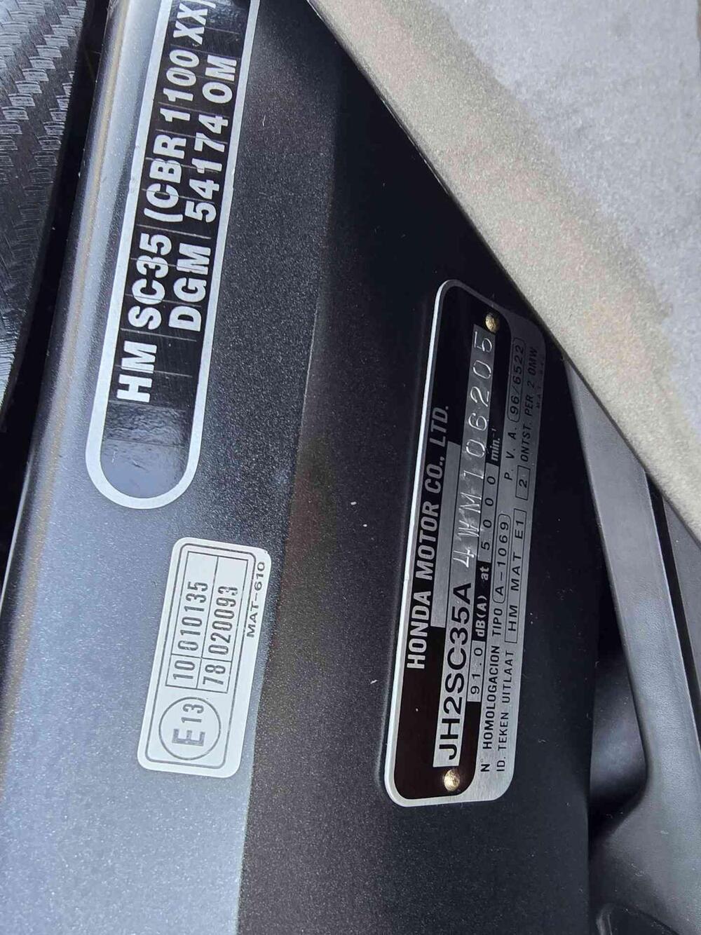 Honda CBR 1100 XX Superblackbird (1996 - 98) (17)