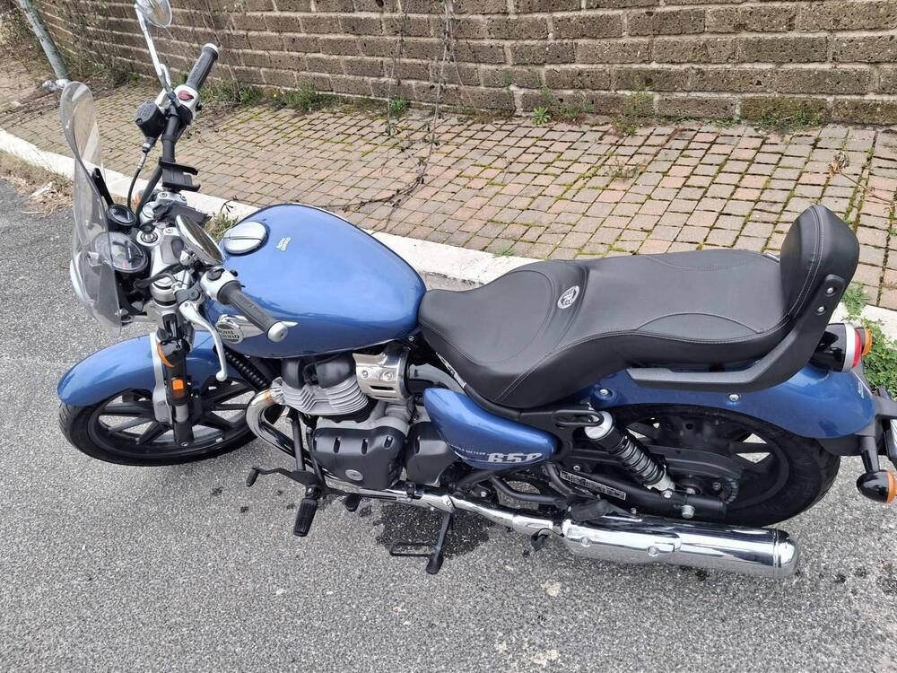 Royal Enfield Super Meteor 650 (2023 - 26) (4)