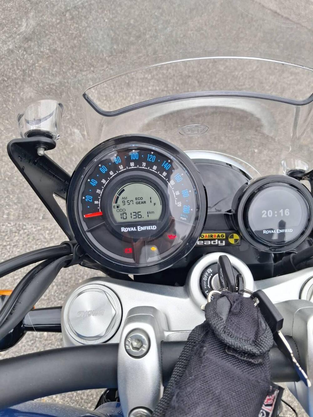 Royal Enfield Super Meteor 650 (2023 - 26) (7)