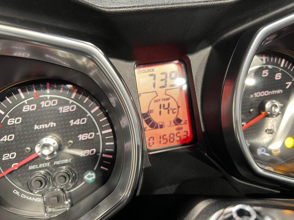 Yamaha X-Max 400 Iron Max ABS (2016) (5)