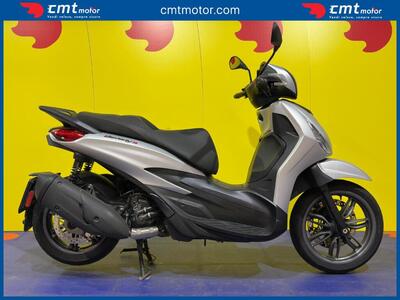 Piaggio Beverly 300 Hpe (2021) usata