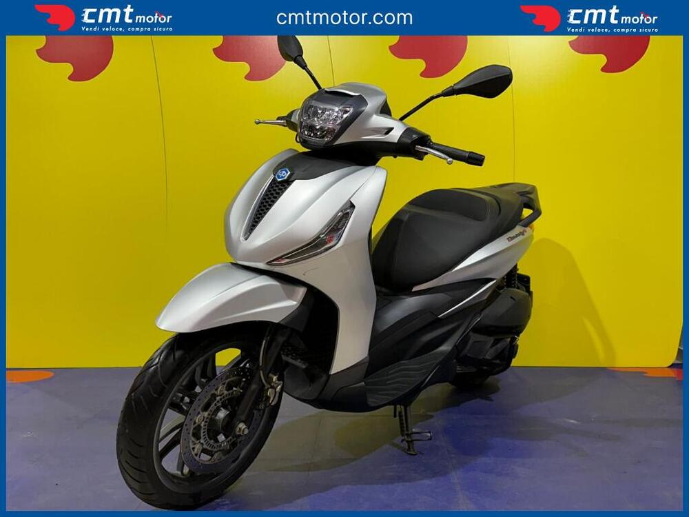 Piaggio Beverly 300 Hpe (2021) (2)