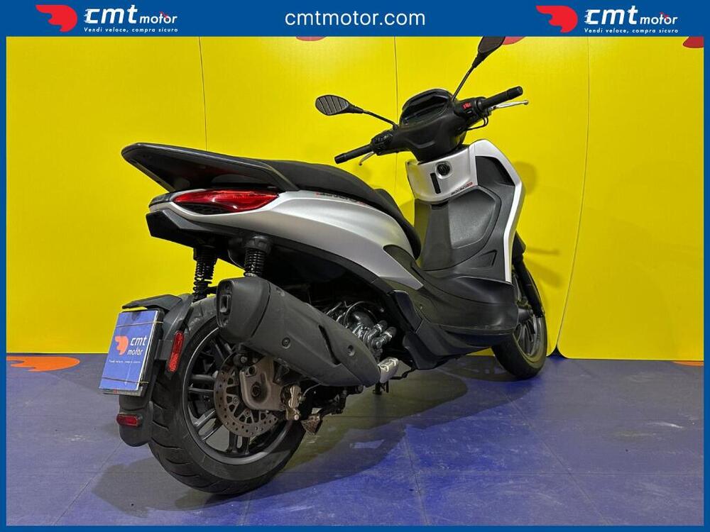 Piaggio Beverly 300 Hpe (2021) (4)