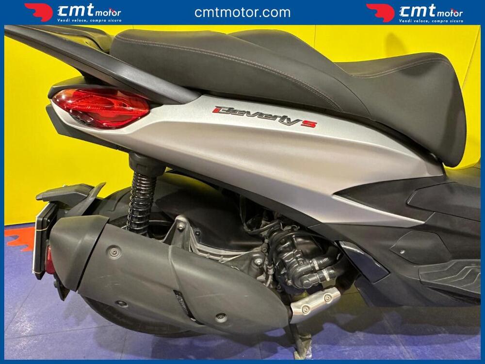 Piaggio Beverly 300 Hpe (2021) (9)