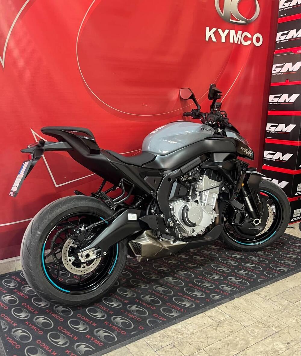 CFMOTO 675NK (2025 - 26) (5)