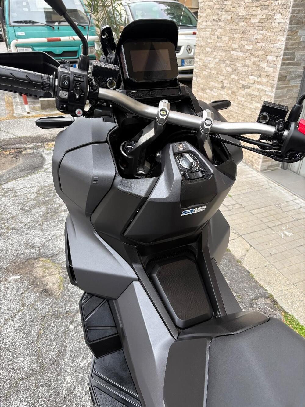 Honda ADV 350 (2022 - 24) (11)