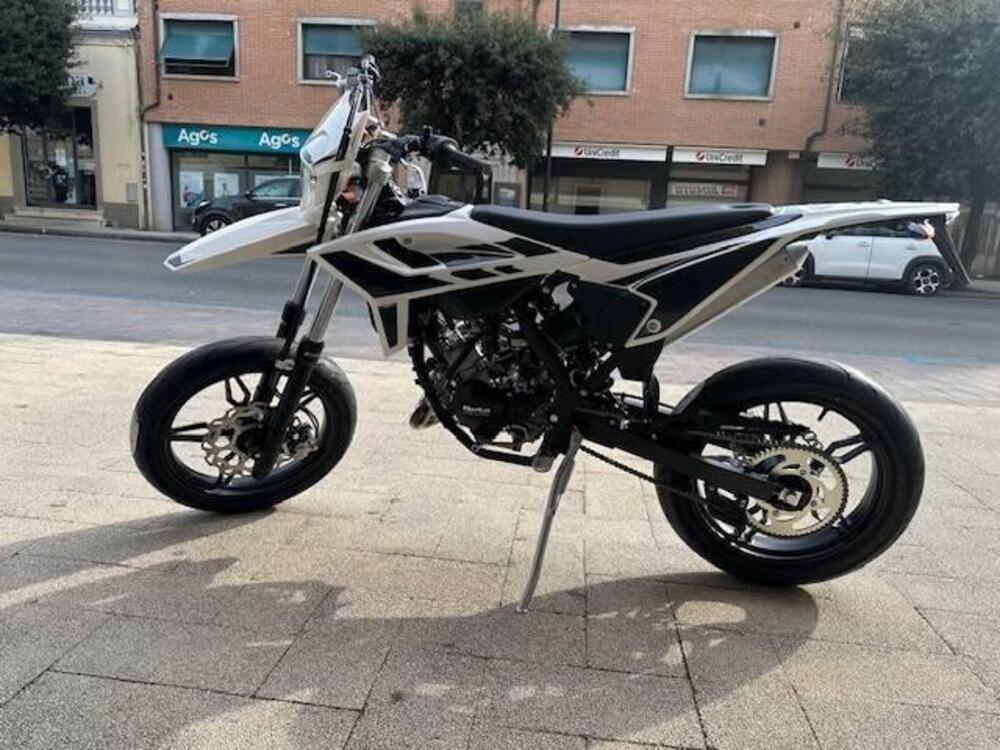 Betamotor RR 50 Motard Sport (2021 - 26) (2)