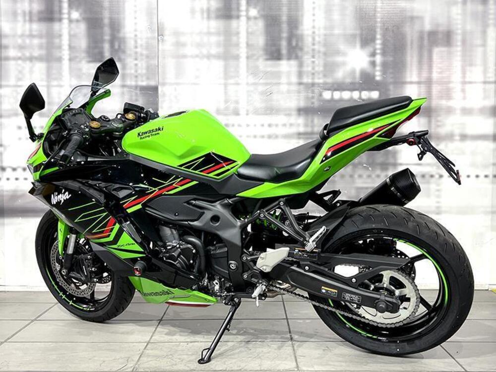 Kawasaki Ninja ZX-4RR (2024 - 26) (2)