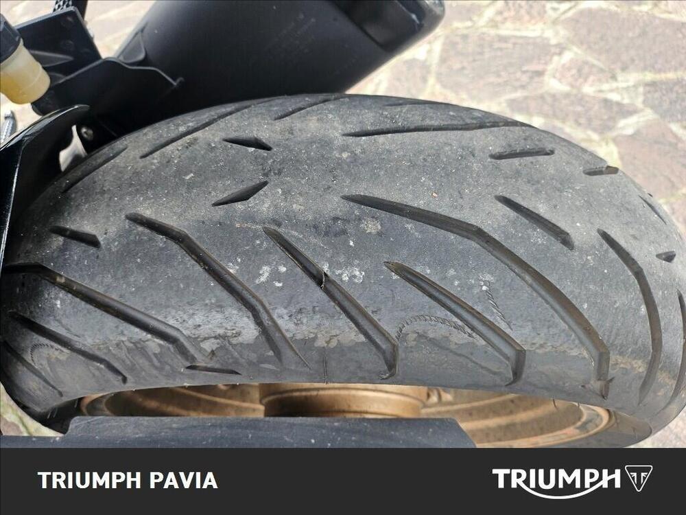 Kawasaki Z 750 R (2011 - 14) (8)