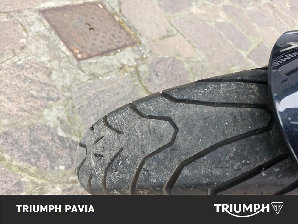 Kawasaki Z 750 R (2011 - 14) (9)