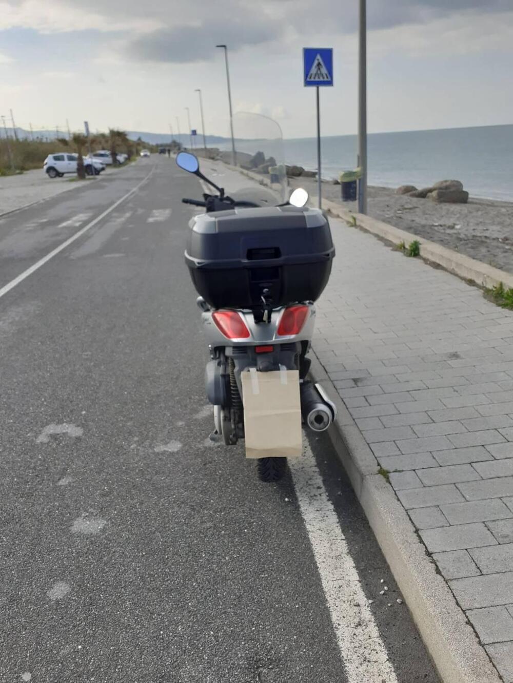 Yamaha X-Max 250 (2007 - 09) (4)