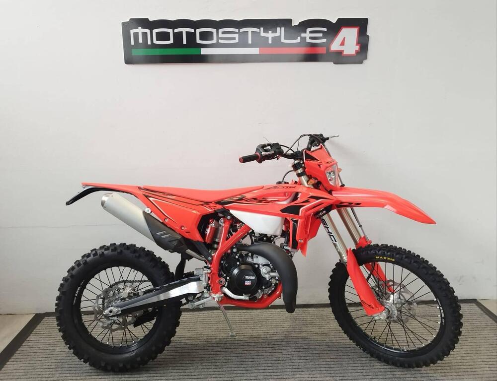 Betamotor RR X-PRO 300 2T Enduro (2026)