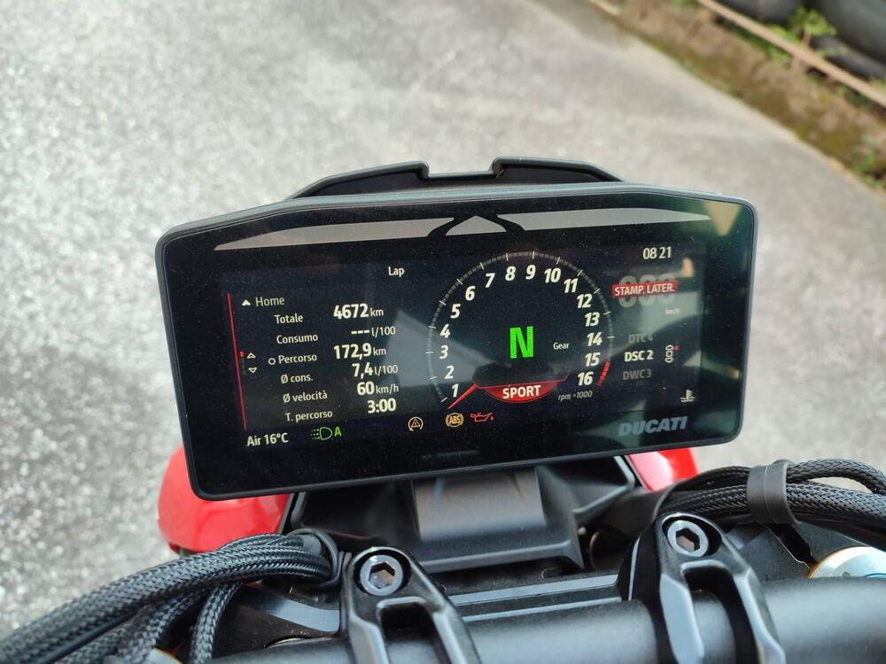 Ducati Streetfighter V4 S (2025 - 26) (3)