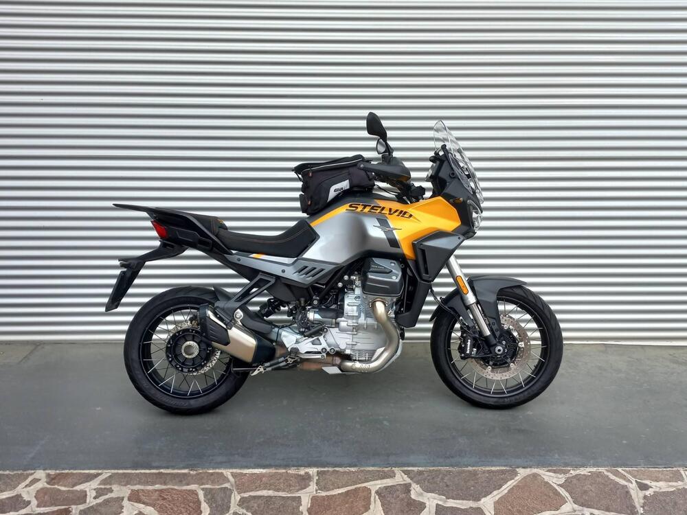 Moto Guzzi Stelvio (2024 - 26) (8)