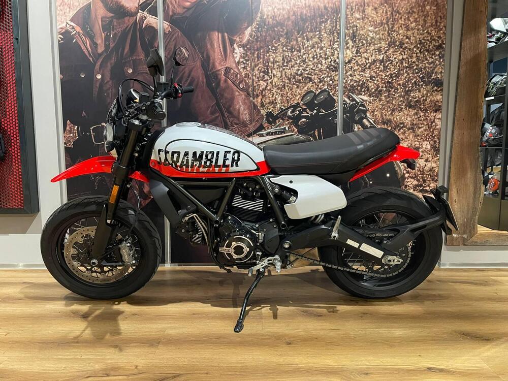 Ducati Scrambler 800 Urban Motard (2022)