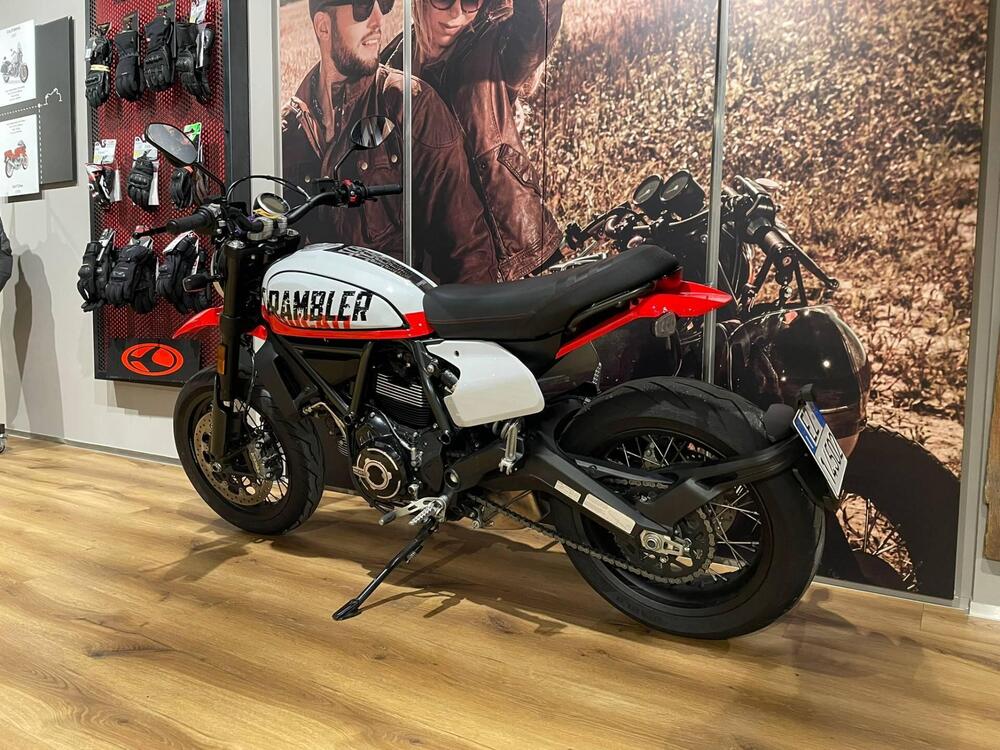 Ducati Scrambler 800 Urban Motard (2022) (4)