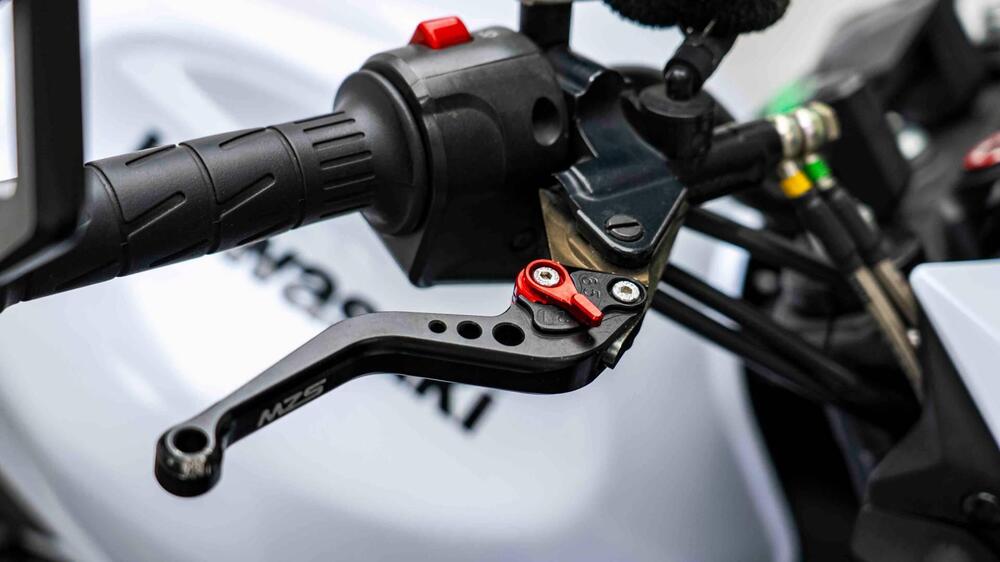 Kawasaki Z 750 (2007 - 14) (13)