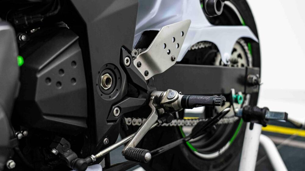 Kawasaki Z 750 (2007 - 14) (15)