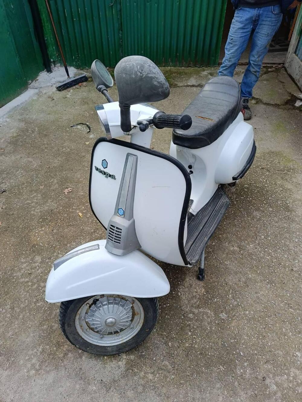 Piaggio Vespa 50 special (2)