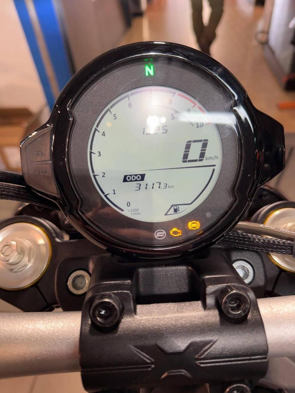 CFMOTO 700CL-X Heritage (2021 - 26) (7)