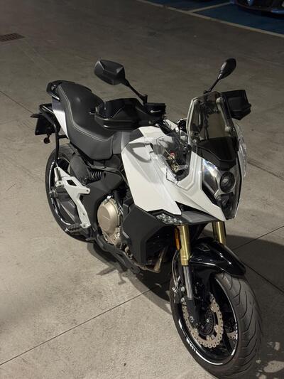 CFMOTO 650MT (2021 - 24) usata