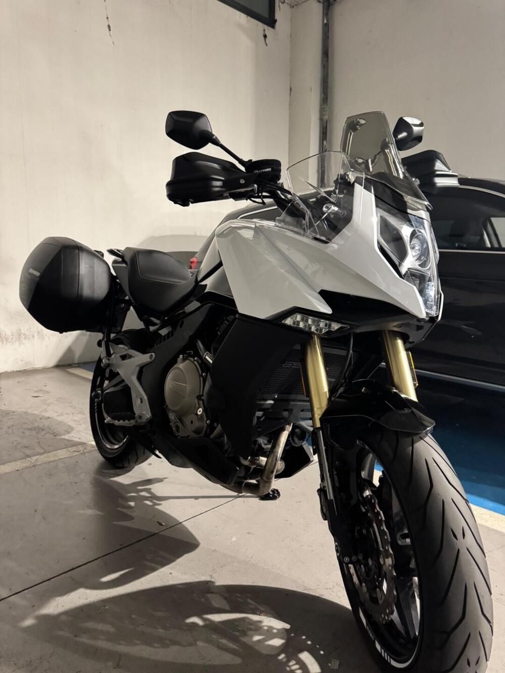 CFMOTO 650MT (2021 - 24) (3)